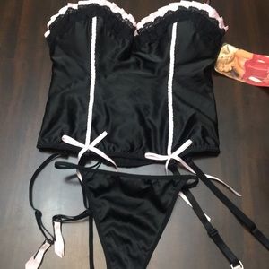 New Satin Corset w/matching thong